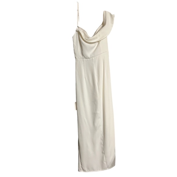 Lulu's White One Shoulder Side Pleated Side Slit Dress Sz S NWT - Picture 3 of 12